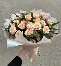Букет Кремовые розы Латте в Наволоках