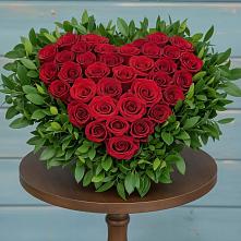 Цветочная композиция из Розы в виде сердца #REPLACE_PRED# Наволоках