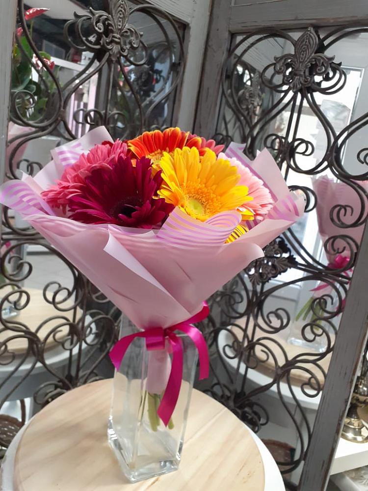 Букет цветов из: Герберы в Наволоках