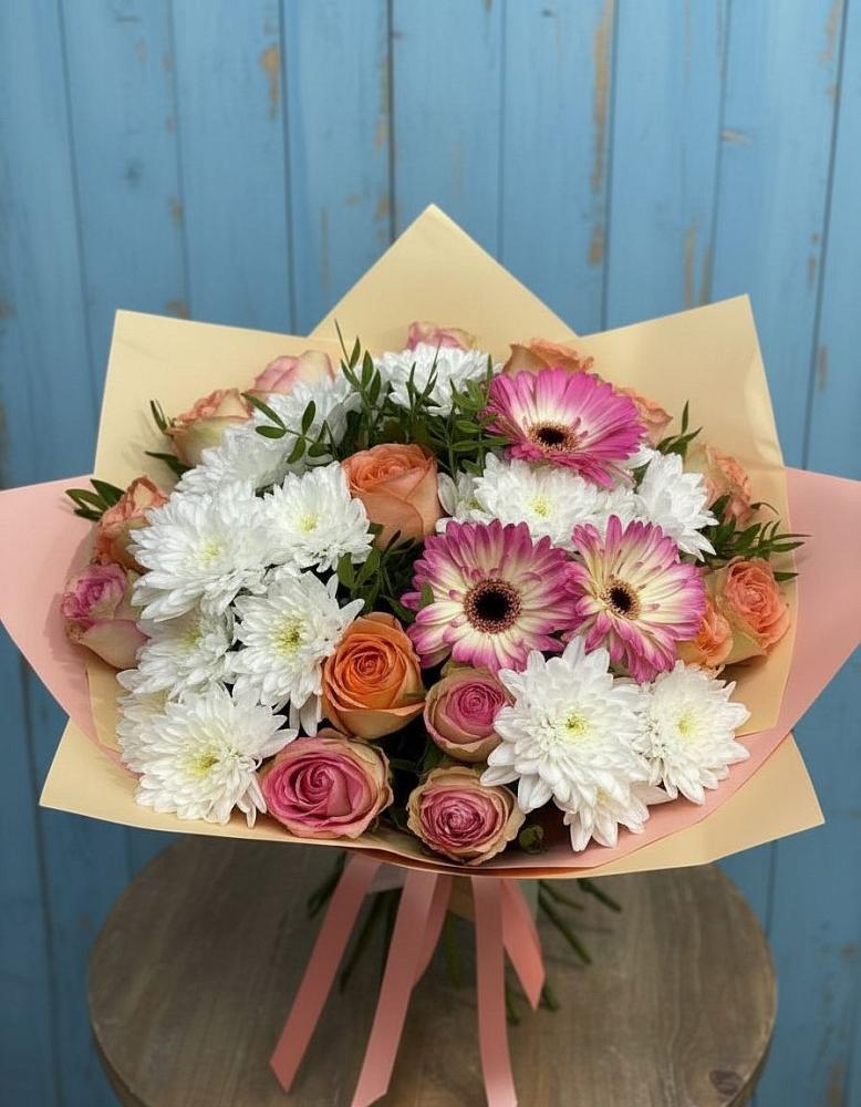 Букет цветов из: Розы, Герберы и Хризантемы в Наволоках