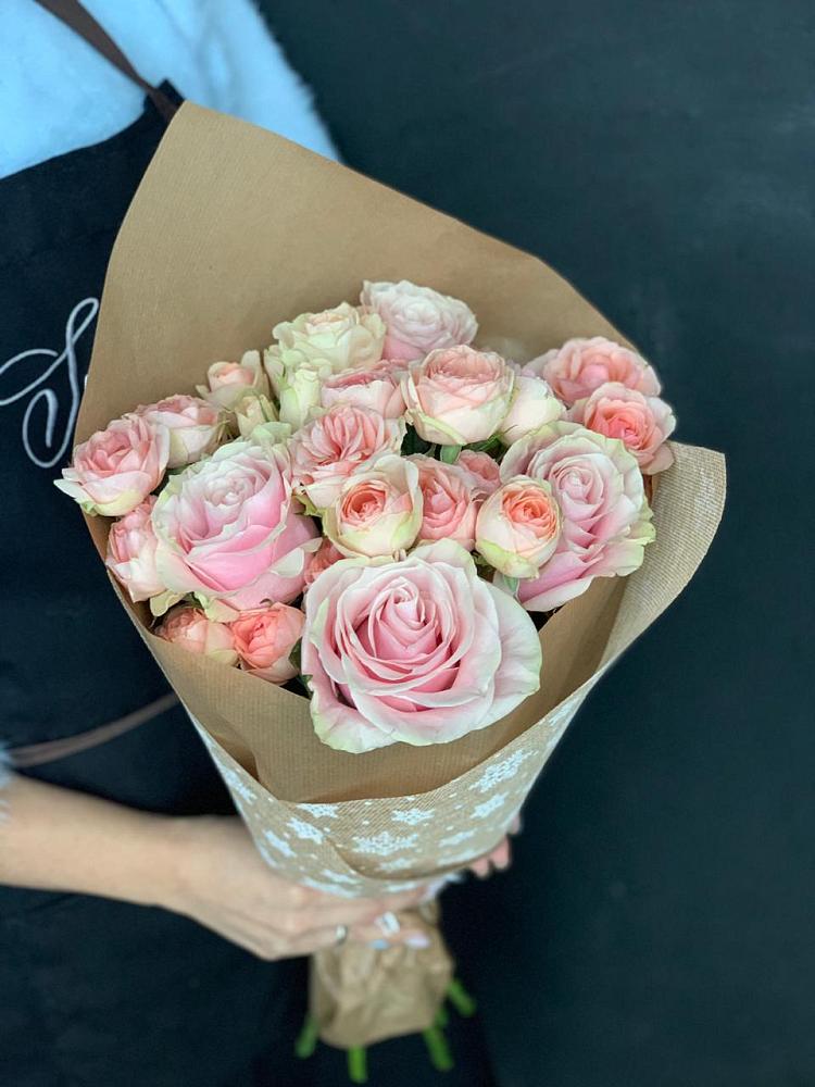 Букет цветов из: Хризантемы и Розы в Наволоках