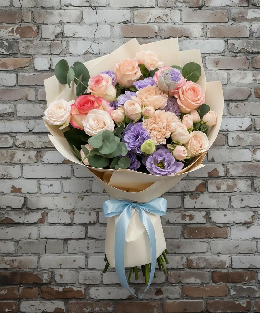 Букет цветов из: Розы, Лизиантусы и Гвоздики в Наволоках