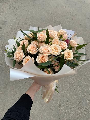 Букет Кремовые розы Латте в Наволоках