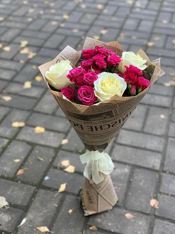 Букет цветов из: Розы в Наволоках