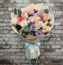 Букет цветов из:  Розы, Лизиантусы и Гвоздики в Наволоках