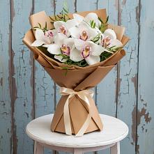 Букет цветов из:  Орхидеи и Розы в Наволоках